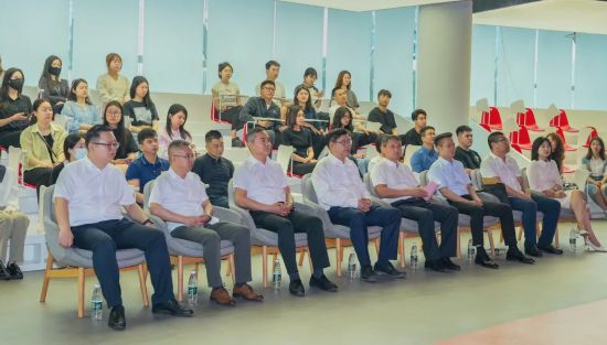 长春市体育局与厦门文广体育签署马拉松赛事运营合作协议