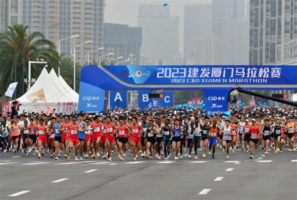 硬核科技赋能体育赛事！机器人成中国网球公开赛新成员(图1)