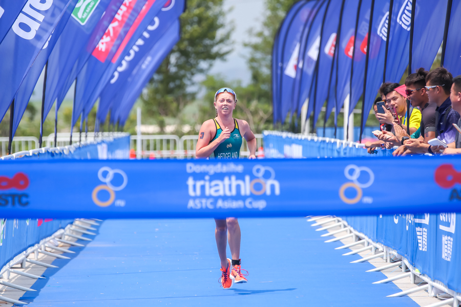 重庆云阳山水铁人多项赛 千余名选手参赛(图1)