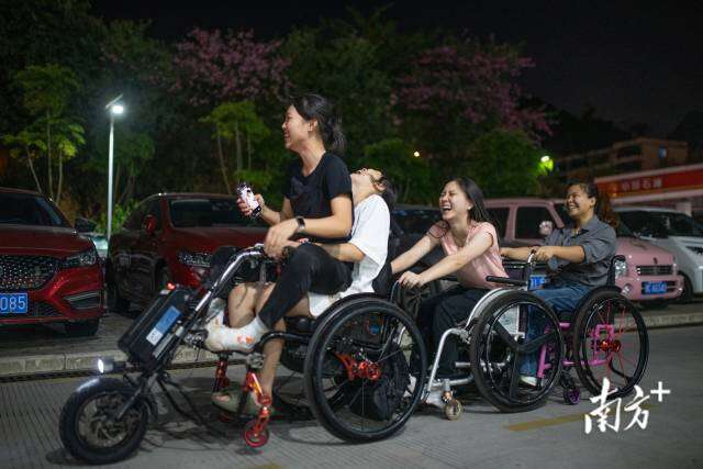 成为一束光全盲女孩的“铁人”之路(图11)