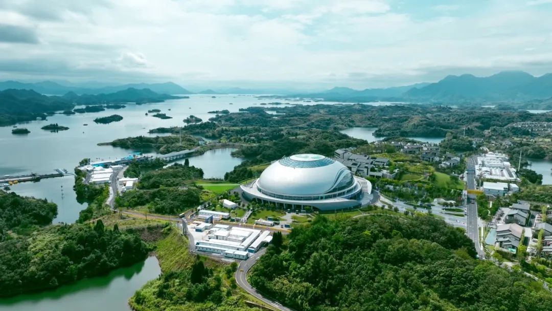 泰州铁人三项运动员冬泳赛斩获佳绩展现“铁人精神”！