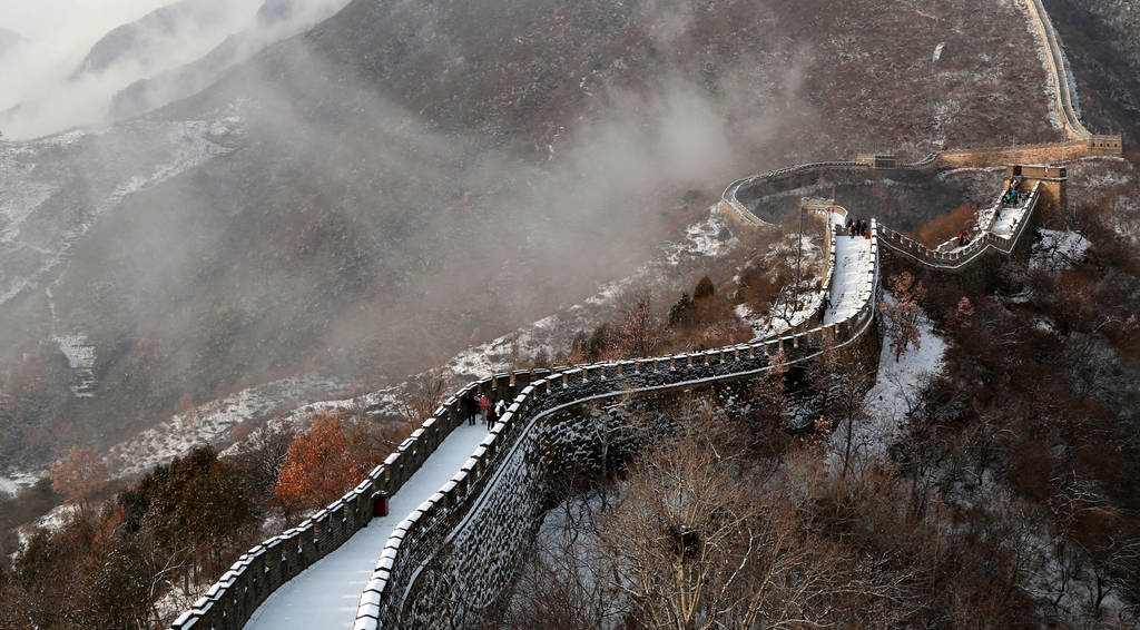 文旅融合的“怀柔样本”当国潮、电竞与长城马拉松同台竞速(图1)