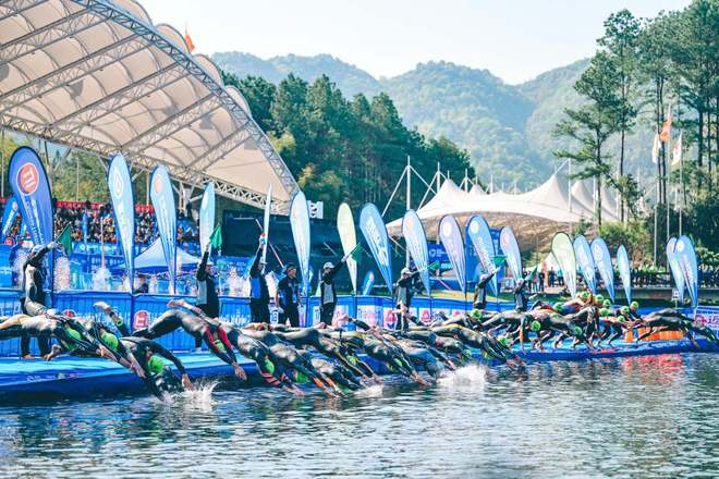 铁人三项亚洲杯赛暨中国铁三联赛开赛