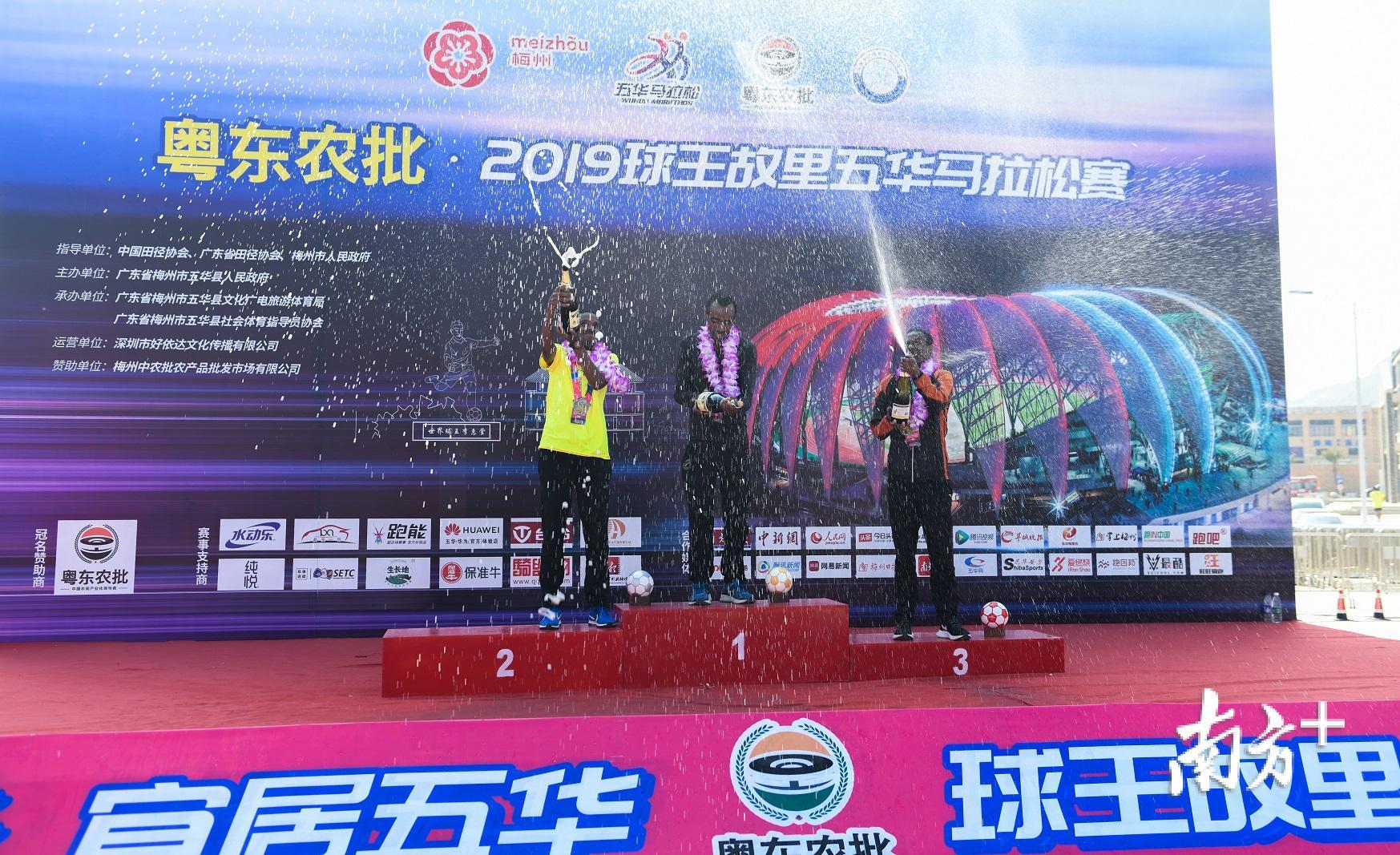 新年话发展·一把手访谈丨威海市体育局党组书记、局长李映华：“三个聚焦”锚定高水平体育强市新目标