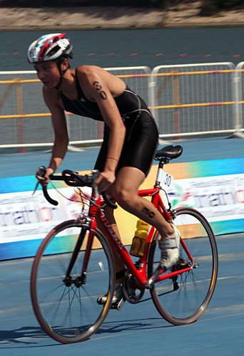 全国铁人三项锦标赛在哈尔滨揭幕