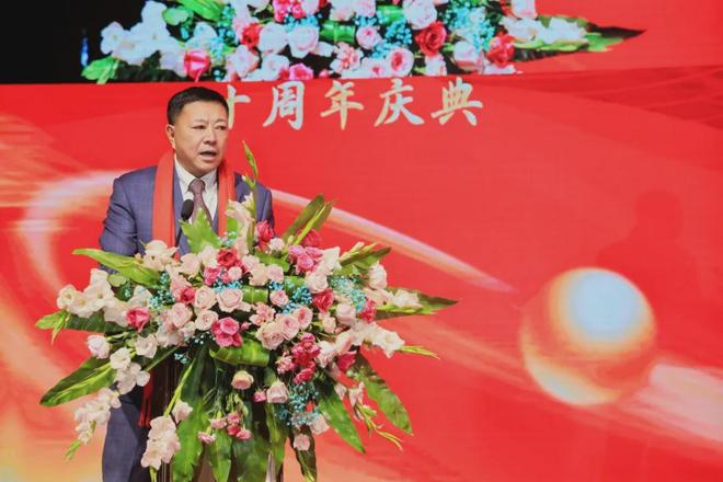 辽宁省黑龙江商会十周年大连黑龙江商会十七周年联合庆典圆满举行(图4)