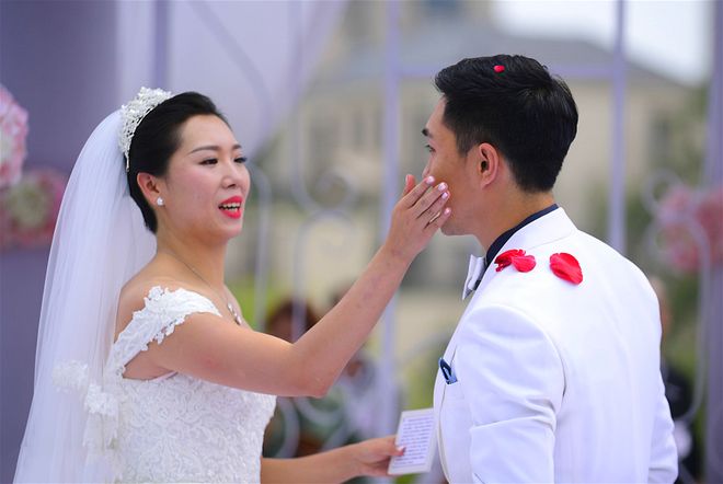 她曾因深夜哭诉将孔令辉丁宁拖入舆论深渊如今亲口澄清让球疑云(图9)