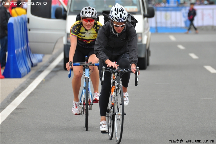 2 小时 23 分 36 秒！江大学子徐博岩摘得国际铁三赛季军他的硬核不止在赛场